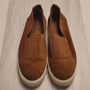 Ladies Slip On Sneakers